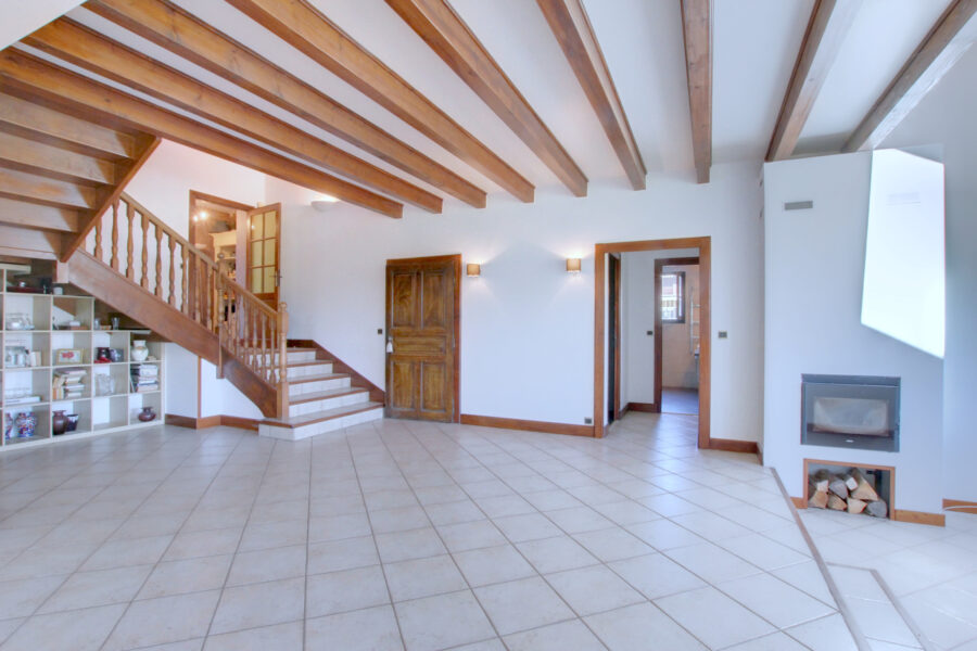 Maison à vendre à Entrelacs
