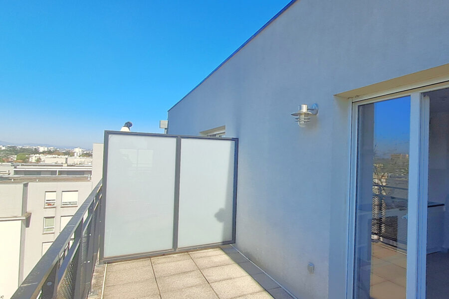 Appartement à vendre à Bron — Vue nature — photo 2