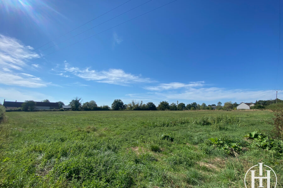 Terrain à vendre à Ainay-le-château — Vue nature — photo 1