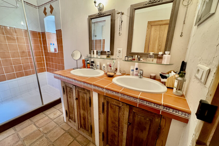 Maison à vendre à Saint-victor-la-coste