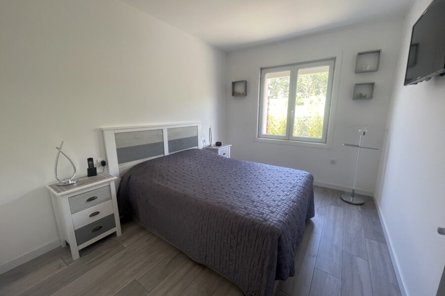 Maison à vendre à Peyroules — Vue montagne — photo 5