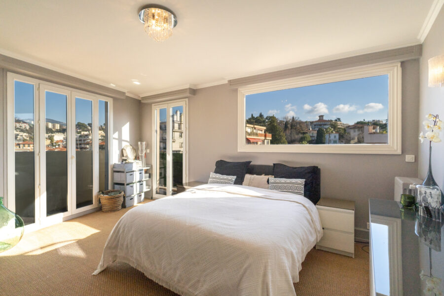 Appartement à vendre à Nice — Vue sur la ville — photo 6