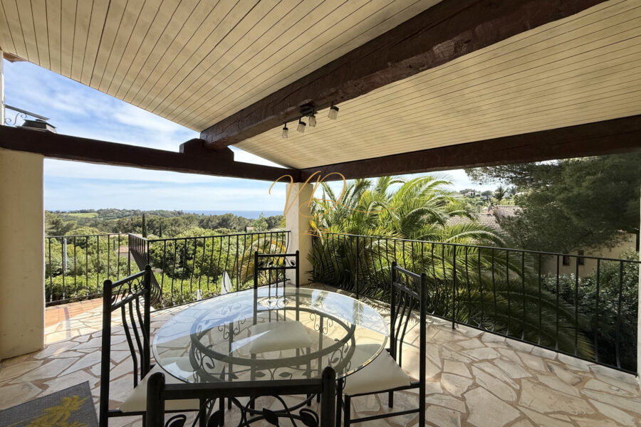 Maison à vendre à La croix-valmer — Vue mer — photo 2