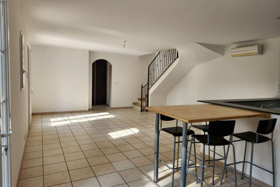 Maison à vendre à Mérindol-les-oliviers — Vue montagne — photo 19