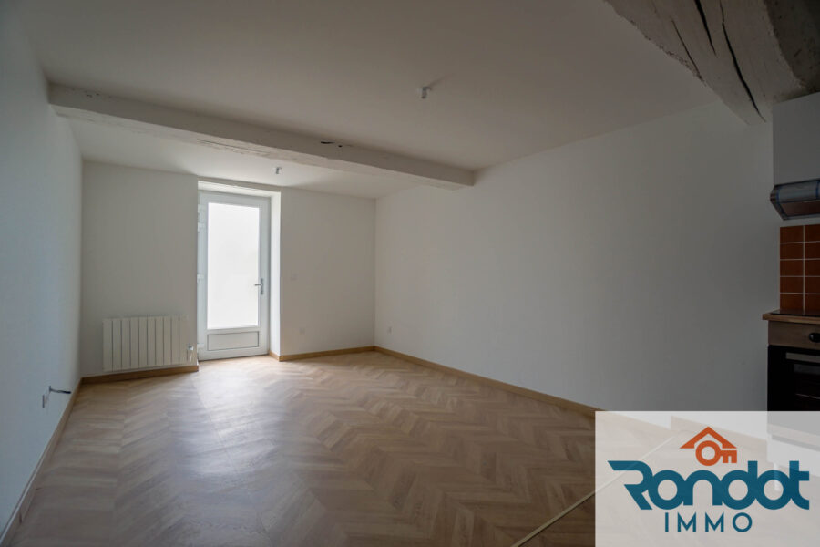 Appartement à vendre à Is-sur-tille — Vue sur la ville — photo 4