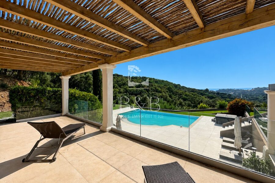 Maison à vendre à La croix-valmer — Vue mer — photo 17