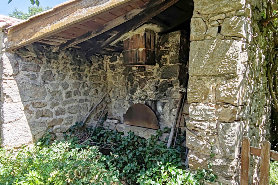 Maison à vendre à Bozas