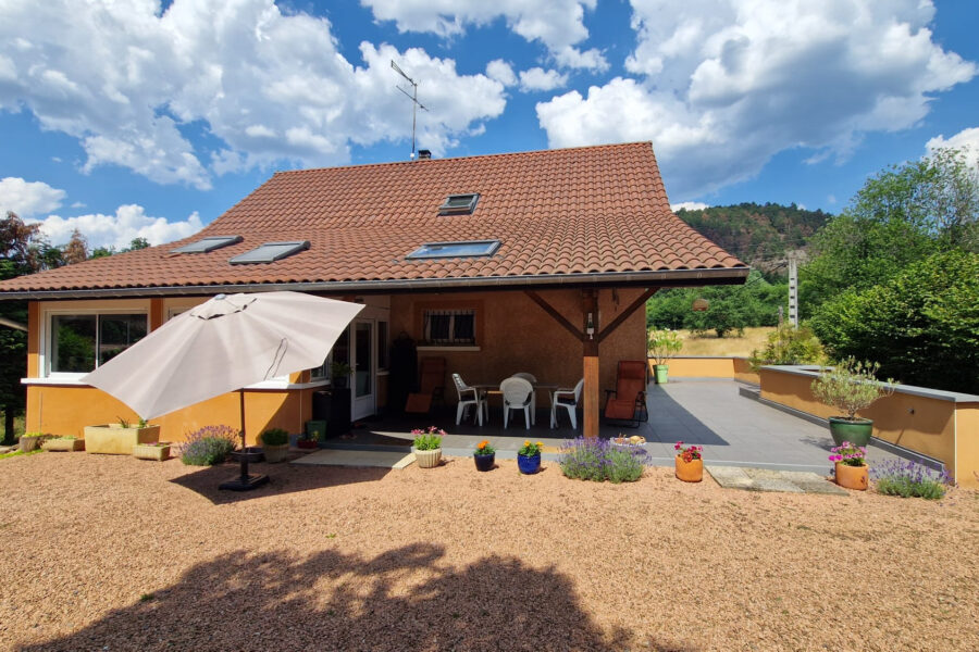 Maison à vendre à Ris