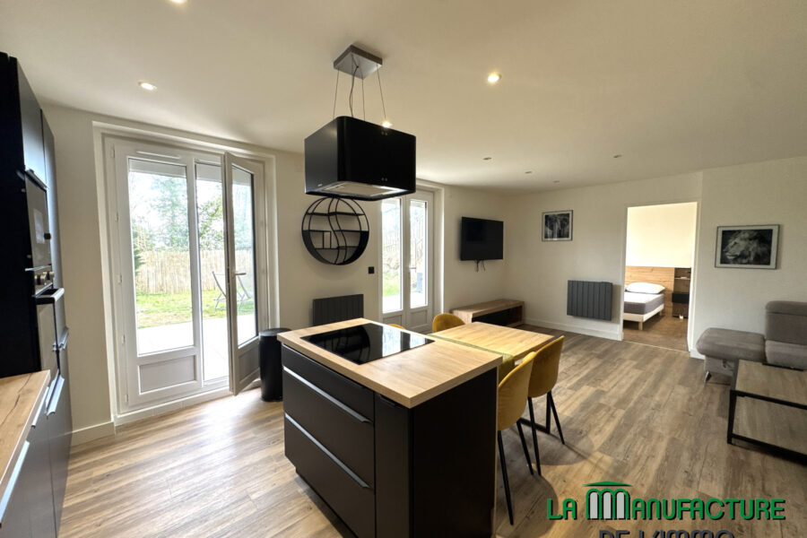 Appartement à louer à Saint-priest-en-jarez — Vue parc & jardin — photo 4