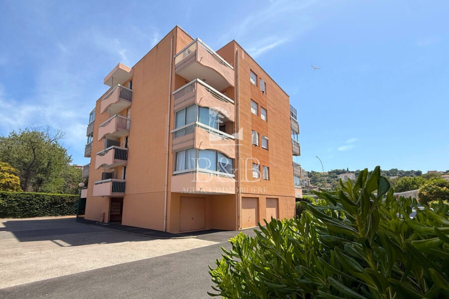Appartement à vendre à Saint-raphaël