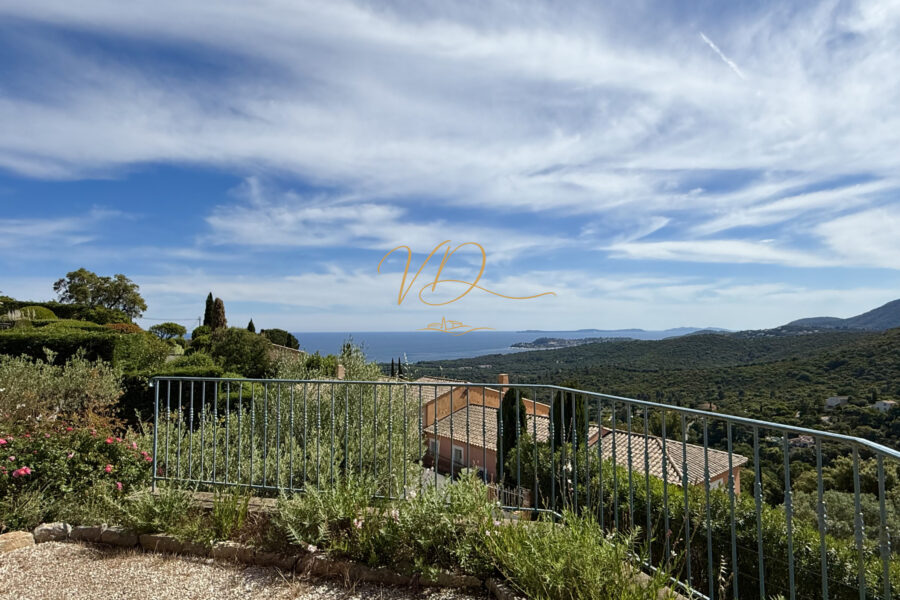 Maison à vendre à La croix-valmer — Vue mer — photo 9