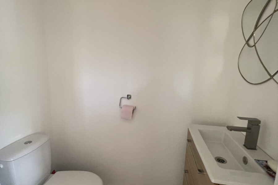Maison à vendre à Peyroules — Vue montagne — photo 9