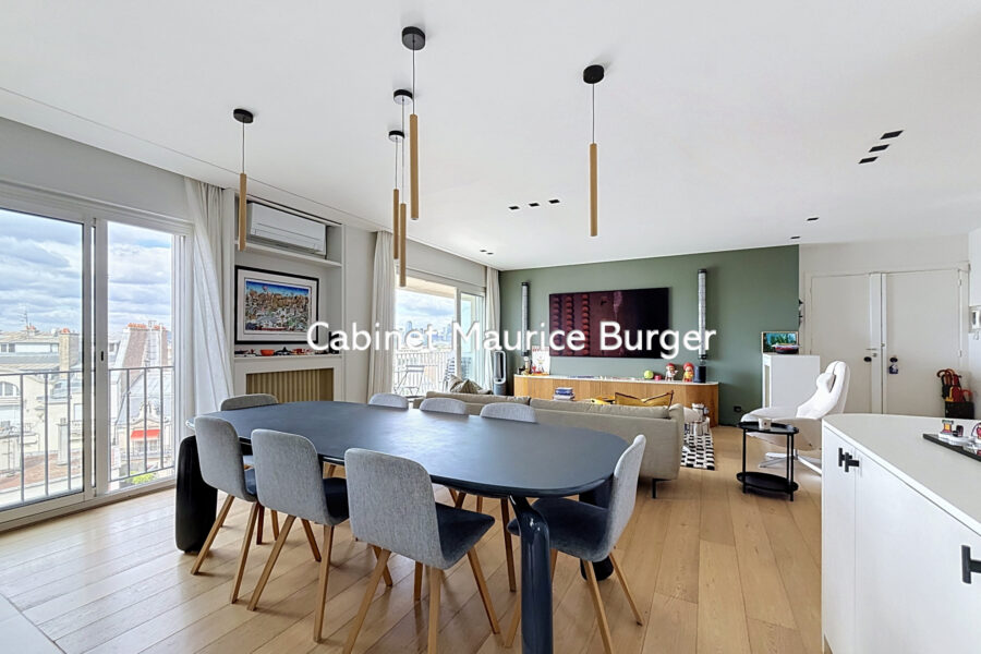 Appartement à vendre à Paris — Vue sur la ville — photo 7