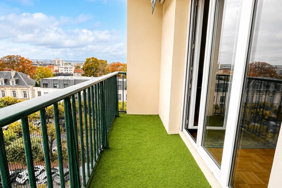 Appartement à vendre à Reims — Vue sur la ville — photo 2