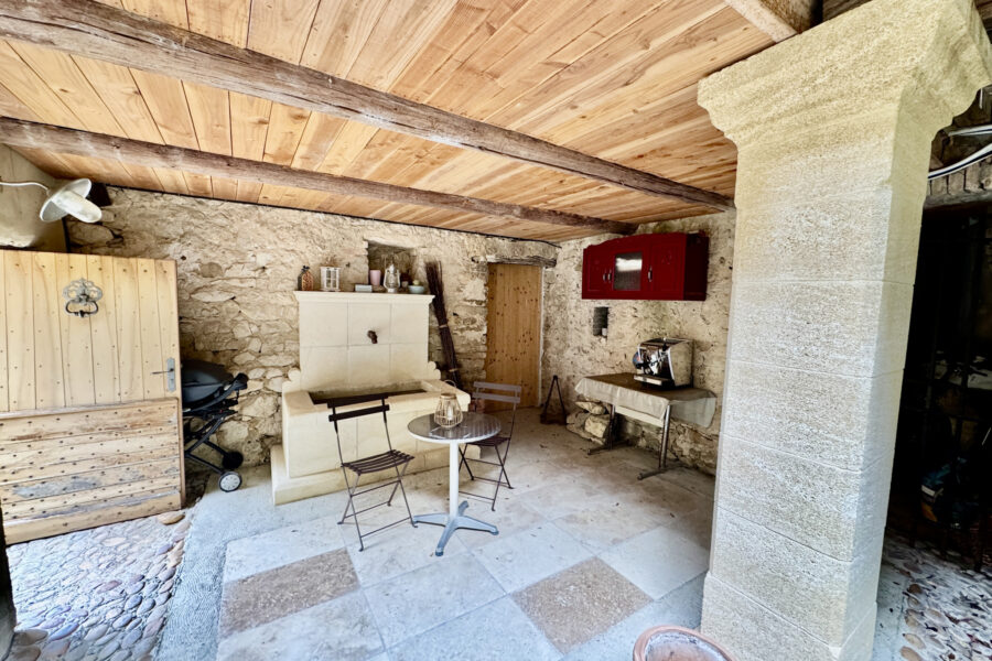 Maison à vendre à Saint-victor-la-coste
