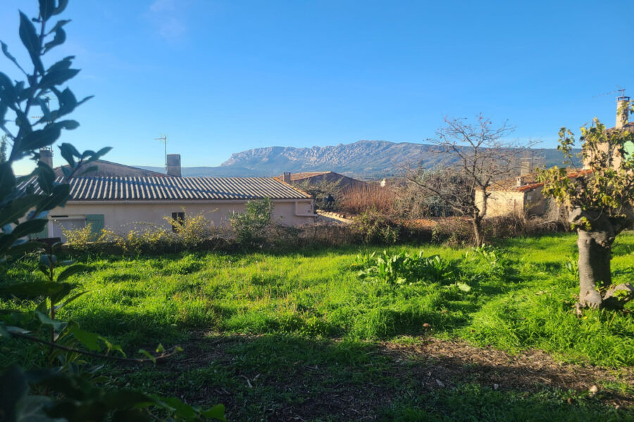 Terrain à vendre à Pourrières
