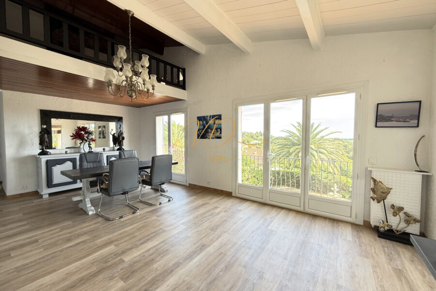 Maison à vendre à La croix-valmer — Vue mer — photo 11