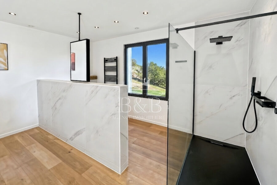 Maison à vendre à La croix-valmer — Vue mer — photo 19