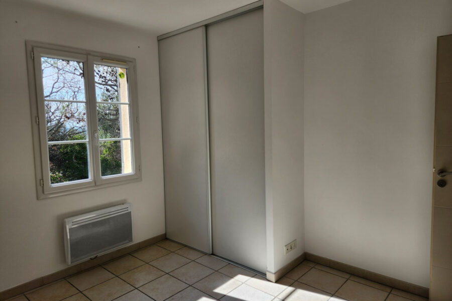 Maison à vendre à Mérindol-les-oliviers — Vue montagne — photo 12