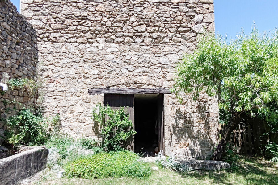 Maison à vendre à Bozas