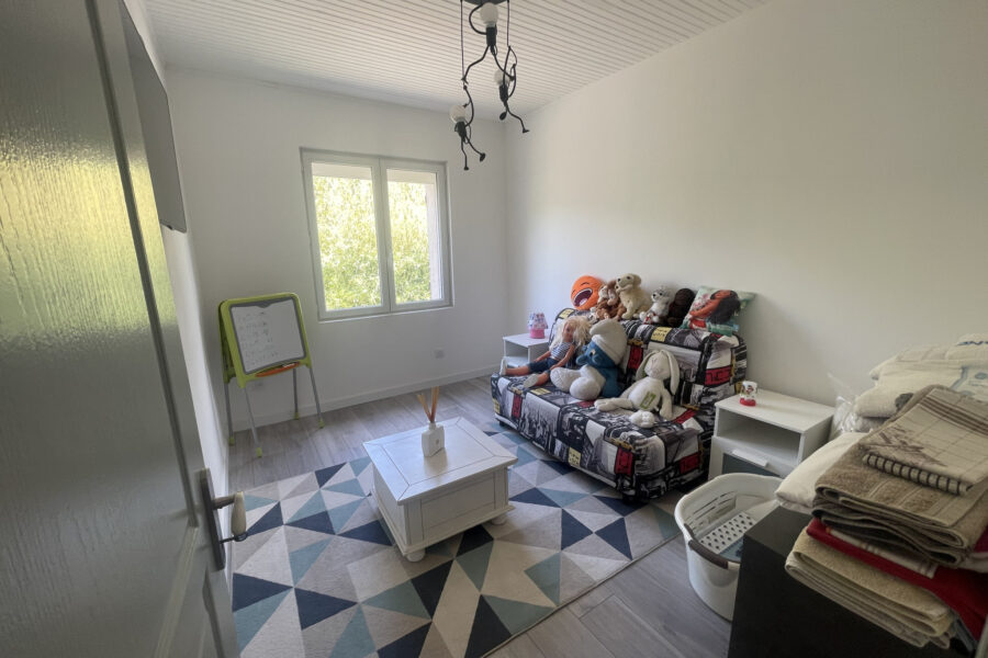 Maison à vendre à Peyroules — Vue montagne — photo 7