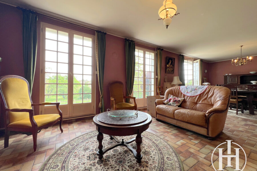Maison à vendre à Ainay-le-château — Vue nature — photo 3