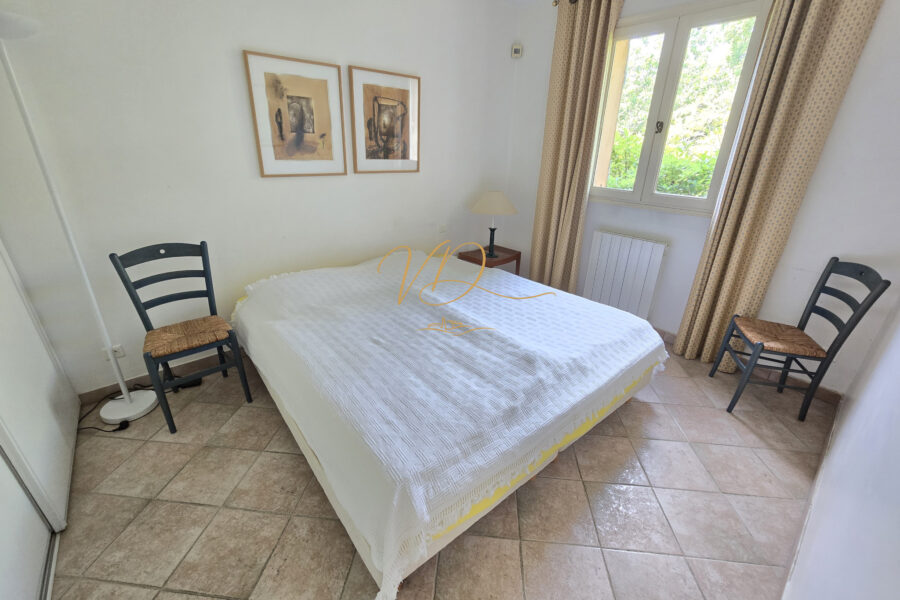 Maison à vendre à La croix-valmer — Vue mer — photo 13