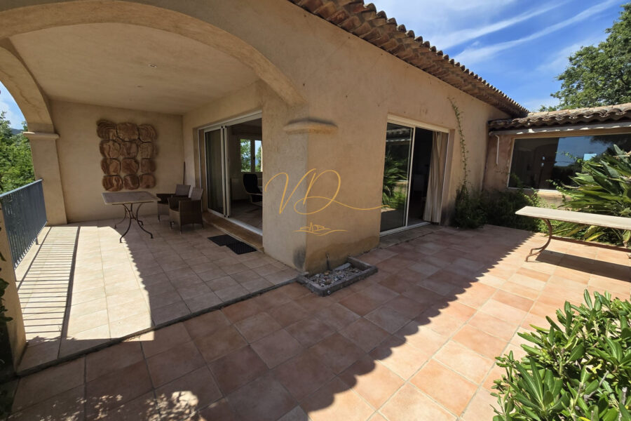 Maison à vendre à La croix-valmer — Vue mer — photo 12