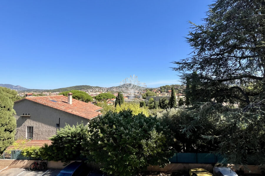 Appartement à vendre à Sanary-sur-mer — Vue nature — photo 2