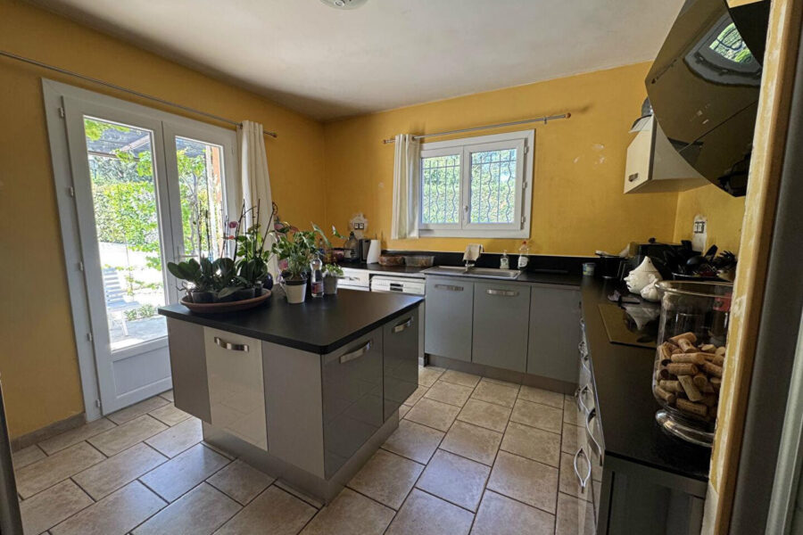 Maison à vendre à Châteauneuf-le-rouge