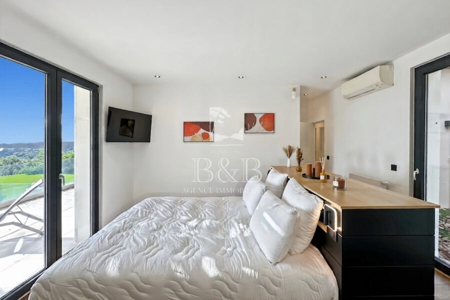 Maison à vendre à La croix-valmer — Vue mer — photo 18