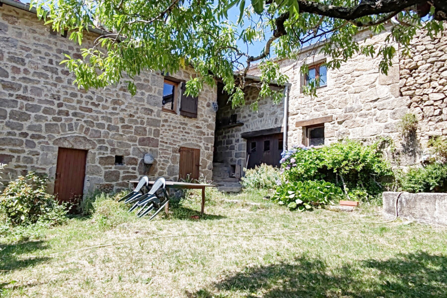 Maison à vendre à Bozas