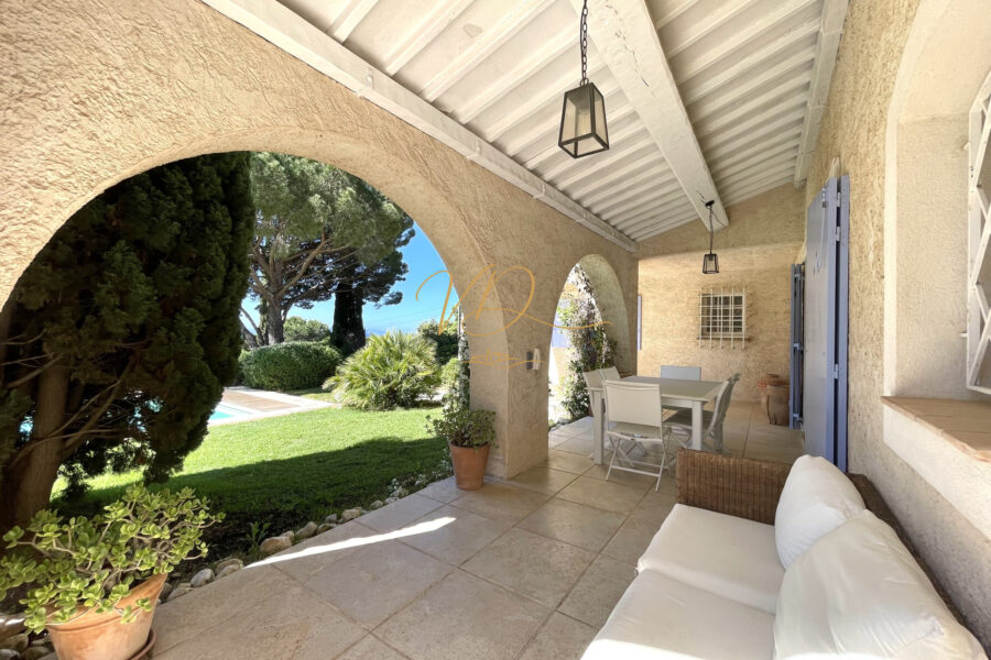 Maison à vendre à La croix-valmer — Vue mer — photo 6