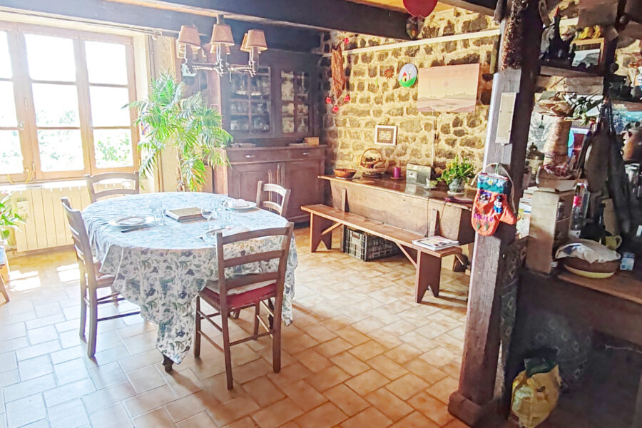 Maison à vendre à Bozas