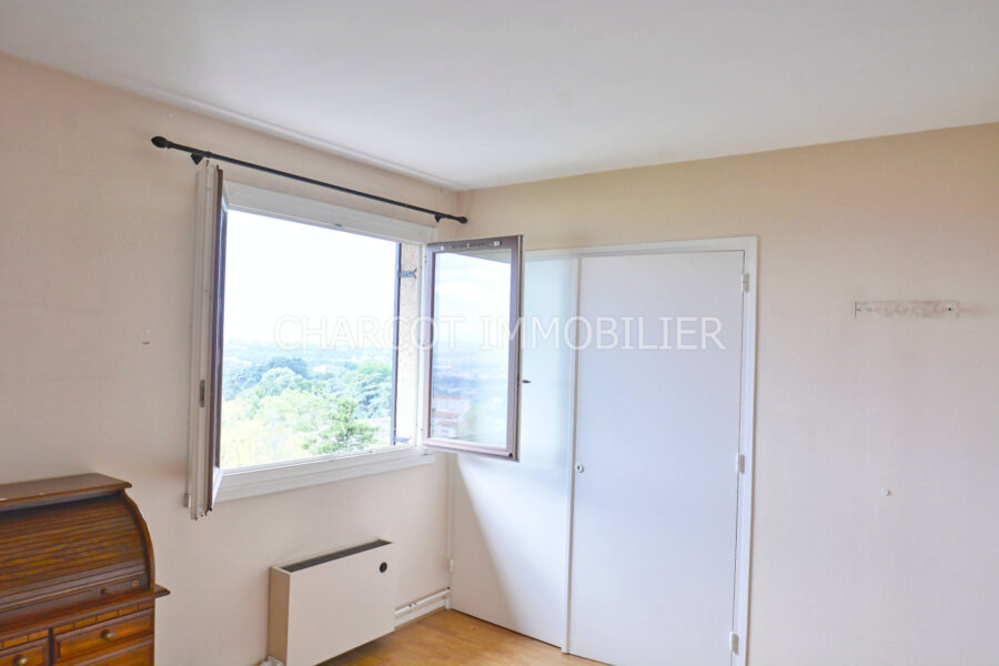 Appartement à vendre à Sainte foy lès lyon — Vue sur la ville — photo 12