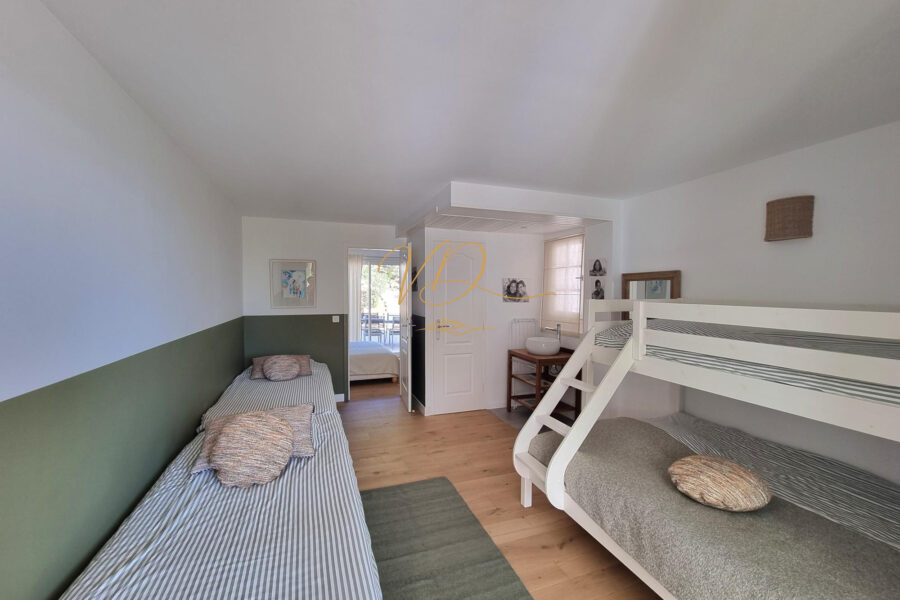 Maison à vendre à La croix-valmer — Vue mer — photo 15
