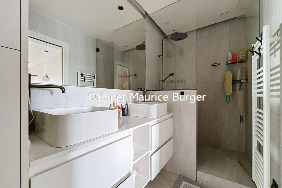 Appartement à vendre à Paris — Vue sur la ville — photo 18