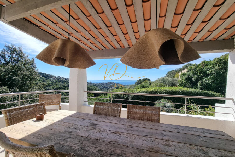 Maison à vendre à La croix-valmer — Vue mer — photo 12