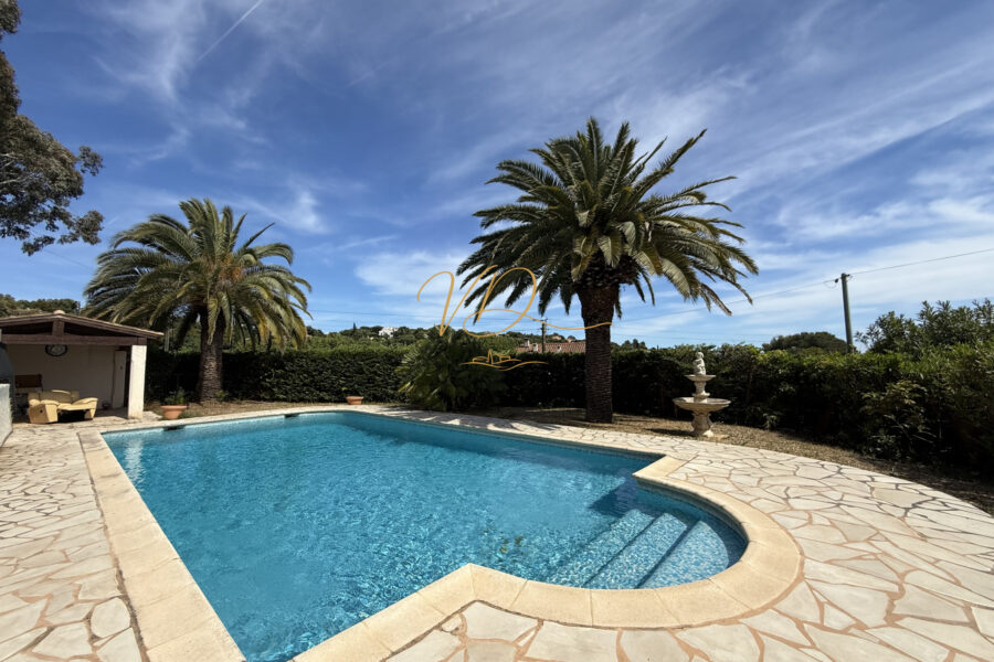 Maison à vendre à La croix-valmer — Vue mer — photo 3