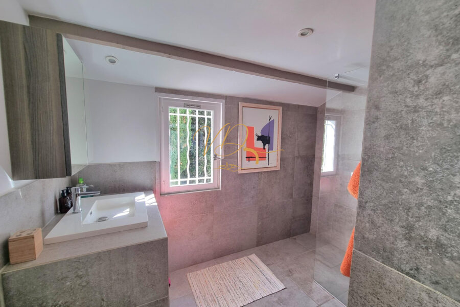 Maison à vendre à La croix-valmer — Vue mer — photo 17