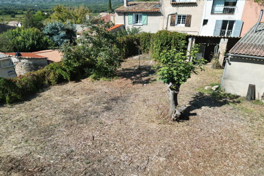 Terrain à vendre à Pourrières