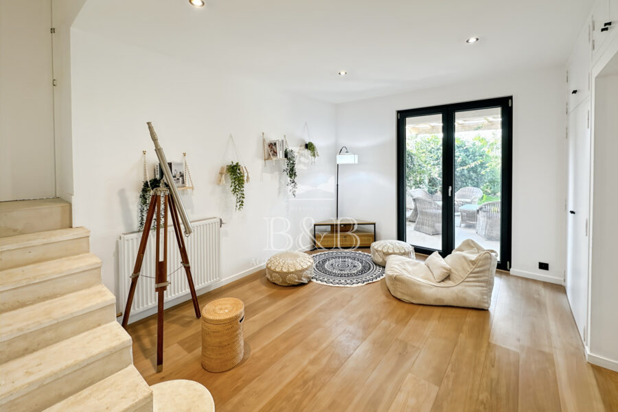 Maison à vendre à La croix-valmer — Vue mer — photo 11