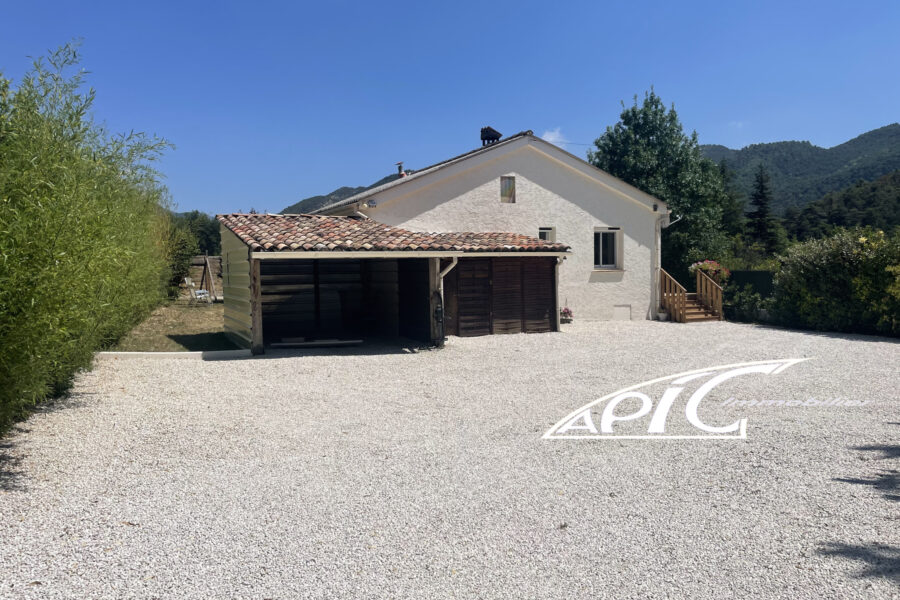 Maison à vendre à Peyroules — Vue montagne — photo 11