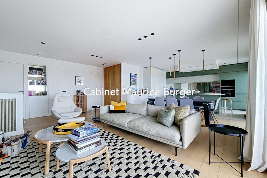 Appartement à vendre à Paris — Vue sur la ville — photo 3