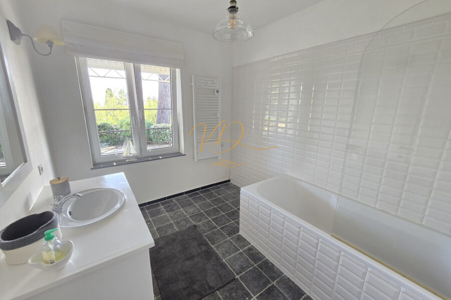 Maison à vendre à La croix-valmer — Vue mer — photo 10