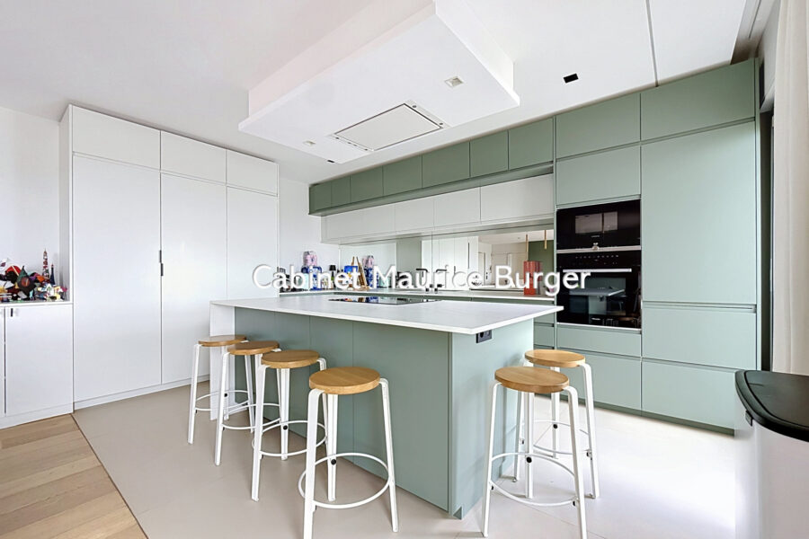 Appartement à vendre à Paris — Vue sur la ville — photo 9