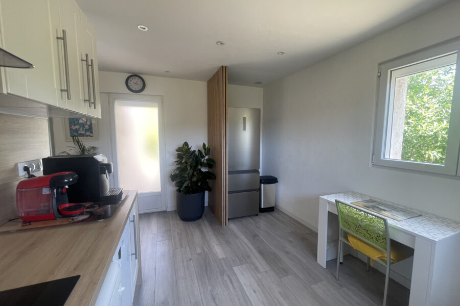 Maison à vendre à Peyroules — Vue montagne — photo 4