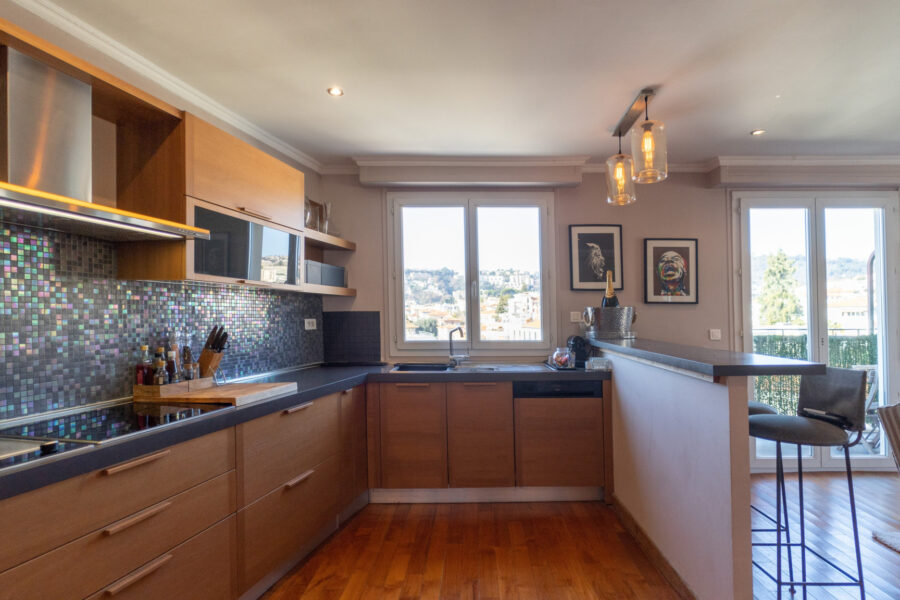 Appartement à vendre à Nice — Vue sur la ville — photo 3