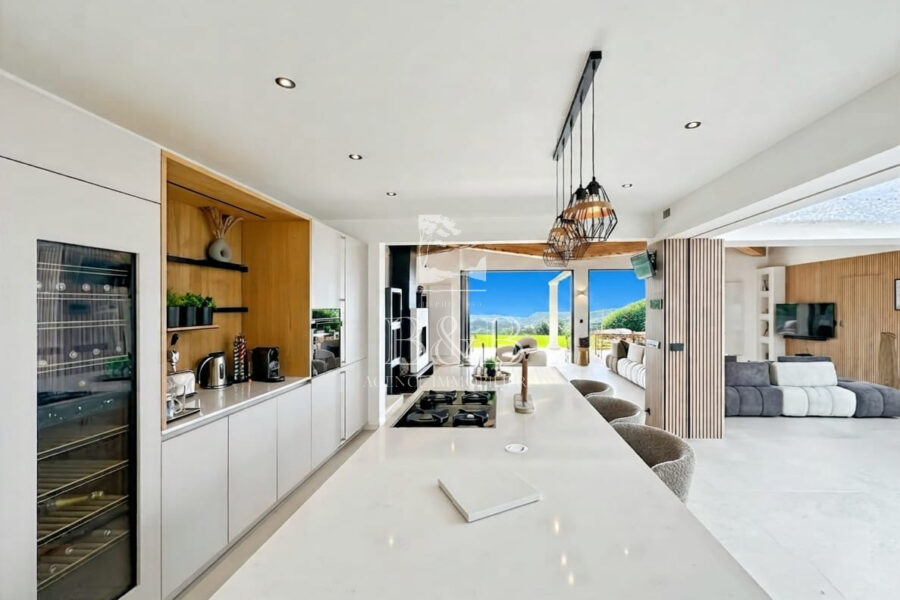 Maison à vendre à La croix-valmer — Vue mer — photo 5
