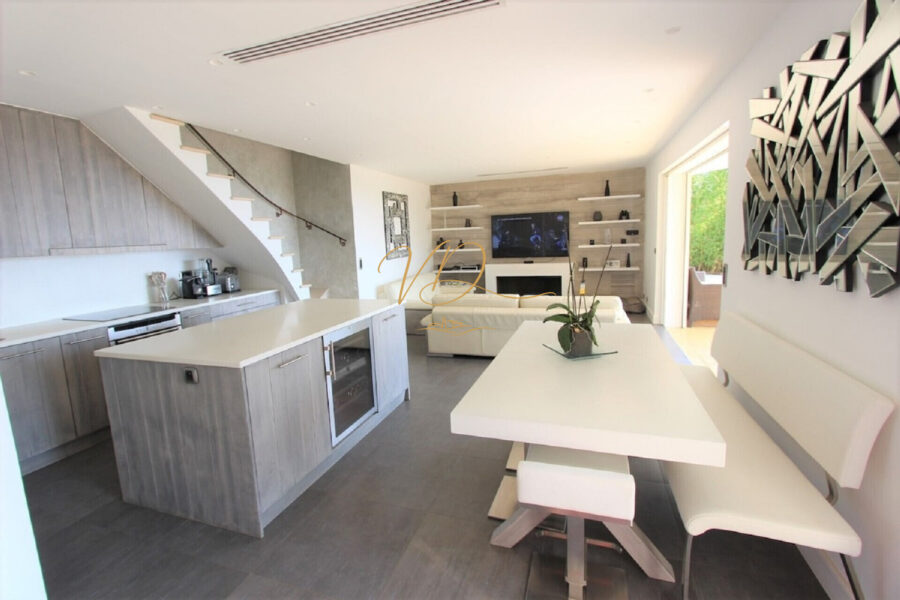Maison à vendre à Cavalaire-sur-mer — Vue mer — photo 4